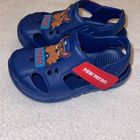 𝅺paw patrol Velcro strap closure shoes - Picture 1 of 5
